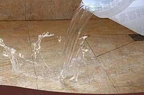 郧西漏水维修 免砸砖防水材料该如何施工